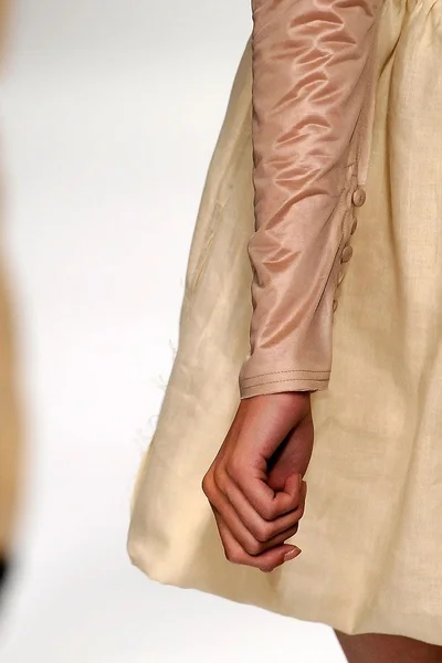 Look 64
